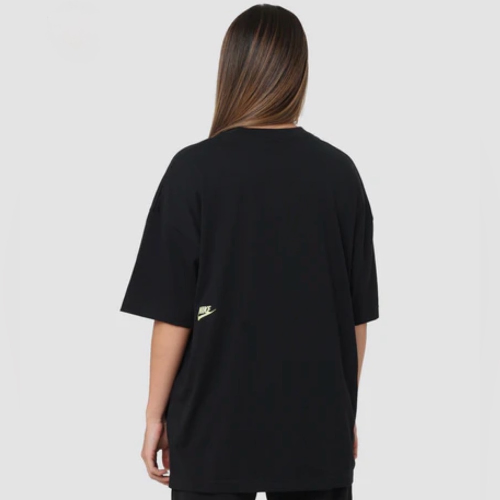 New WOMEN'S NIKE BLACK with YELLOW OVERSIZED GRAPHIC DANCE T-SHIRT, L and XL - Picture 3 of 8